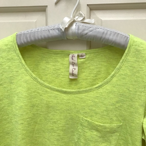 Sheer Back Summer Top Size: Large - Picture 3 of 6